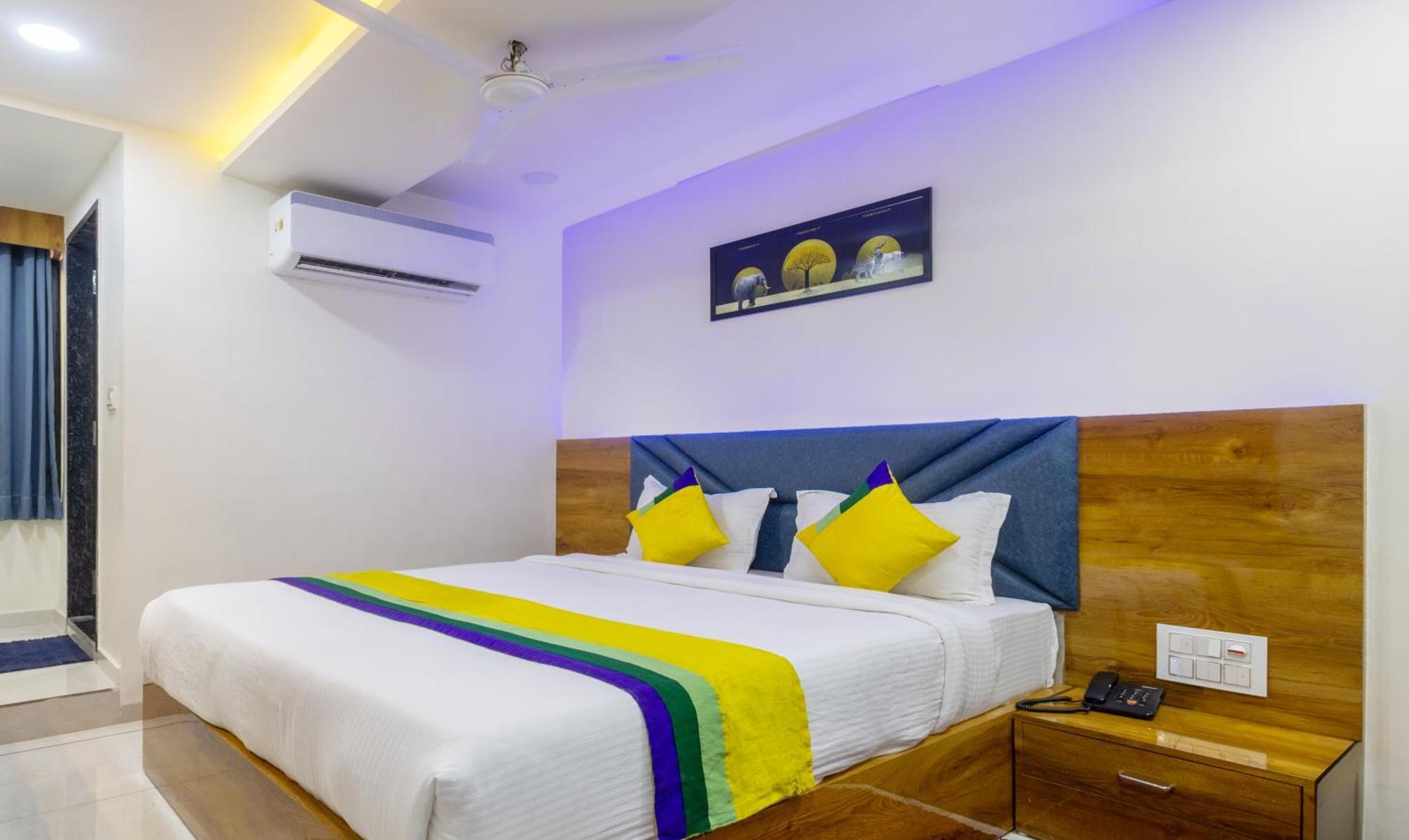Itsy Hotels Signature, Nehru Nagar 阿穆达巴 外观 照片