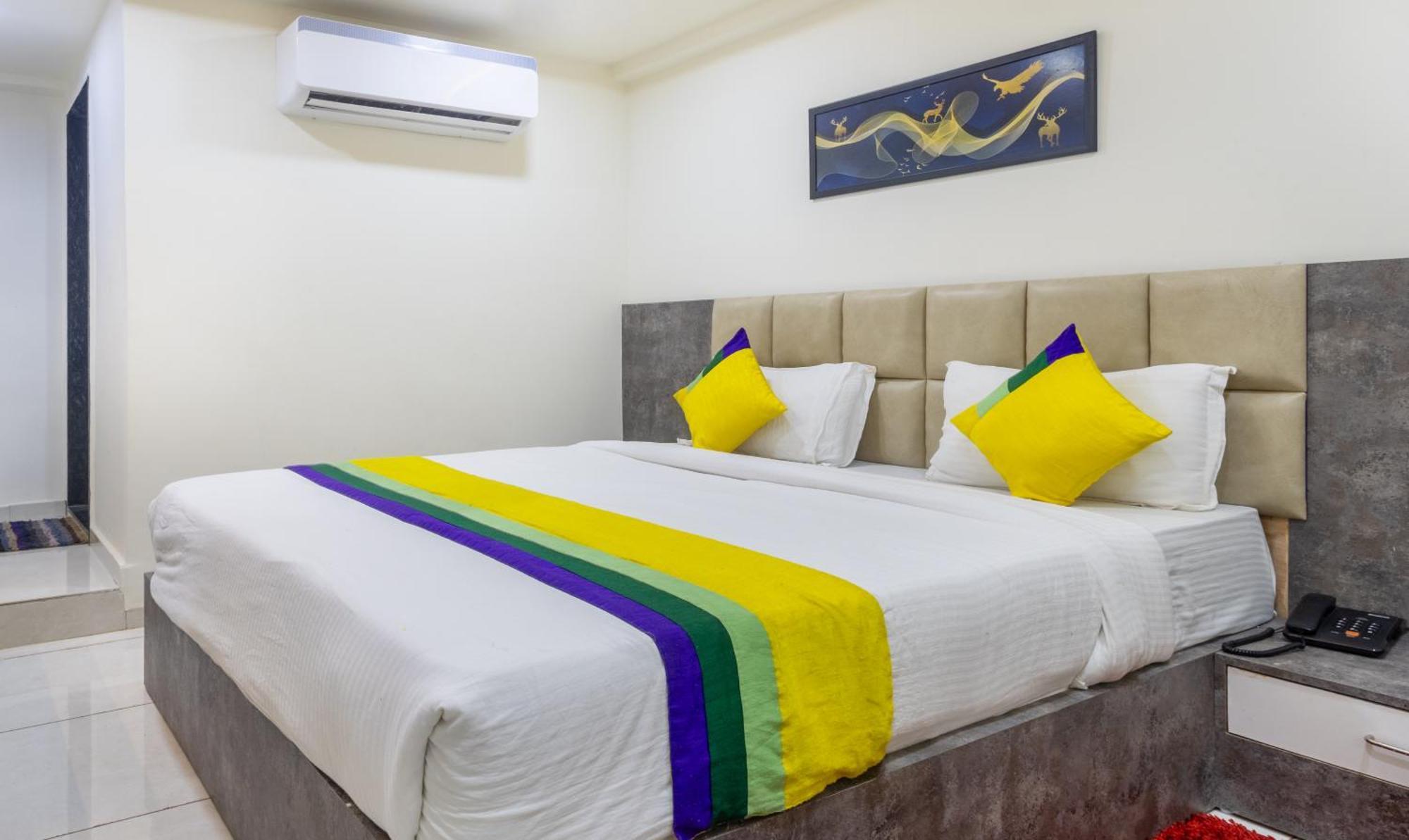 Itsy Hotels Signature, Nehru Nagar 阿穆达巴 外观 照片