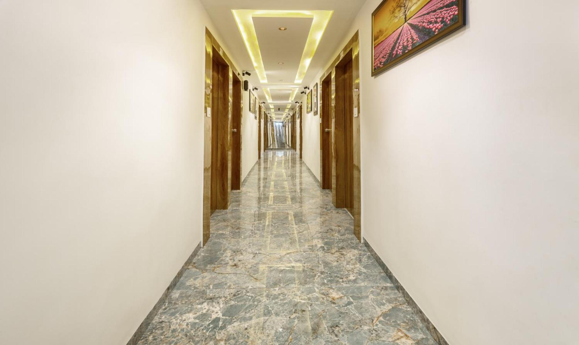 Itsy Hotels Signature, Nehru Nagar 阿穆达巴 外观 照片